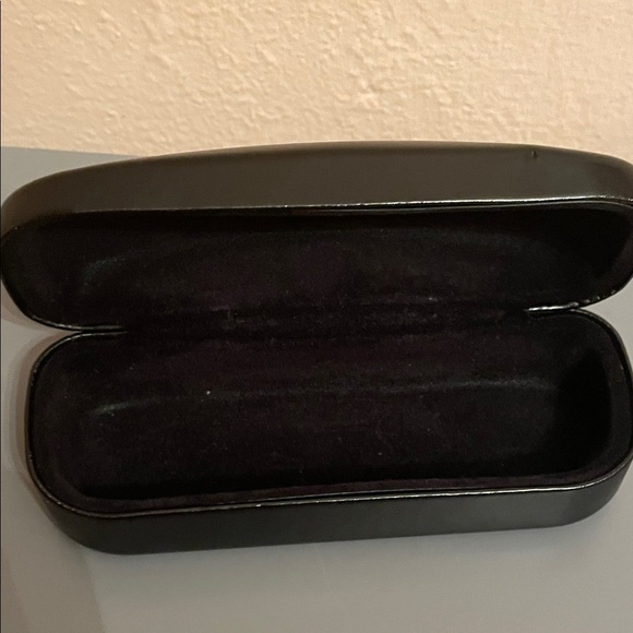 Coach Sleek Black Leather Eyewear Case - Picture 3 of 5